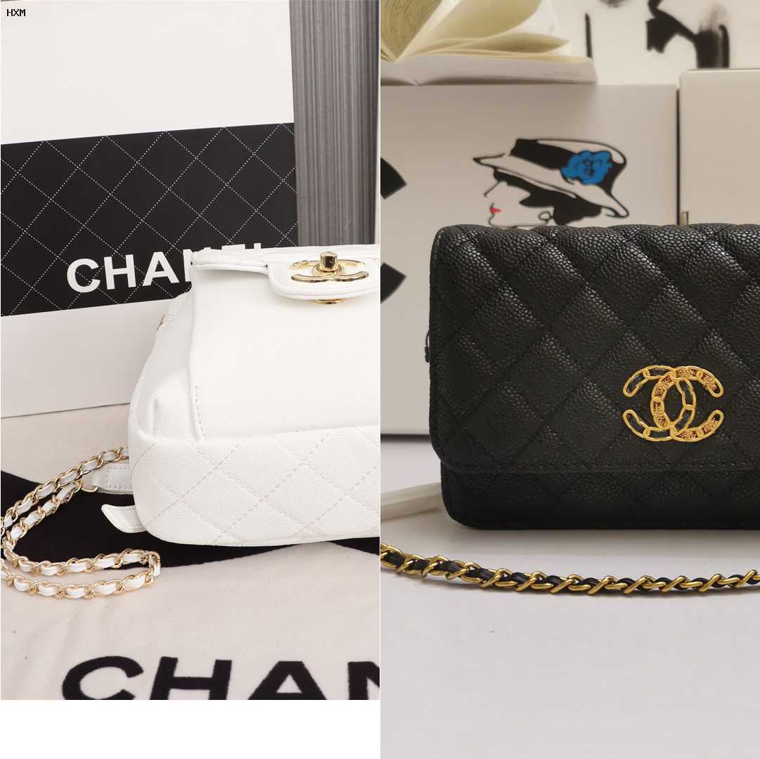 mini sac a rabat avec poignee chanel